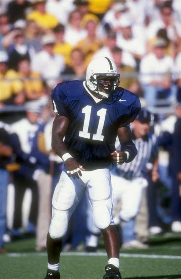 All About Lavar Arrington | Age, Net Worth, Relationship, Career