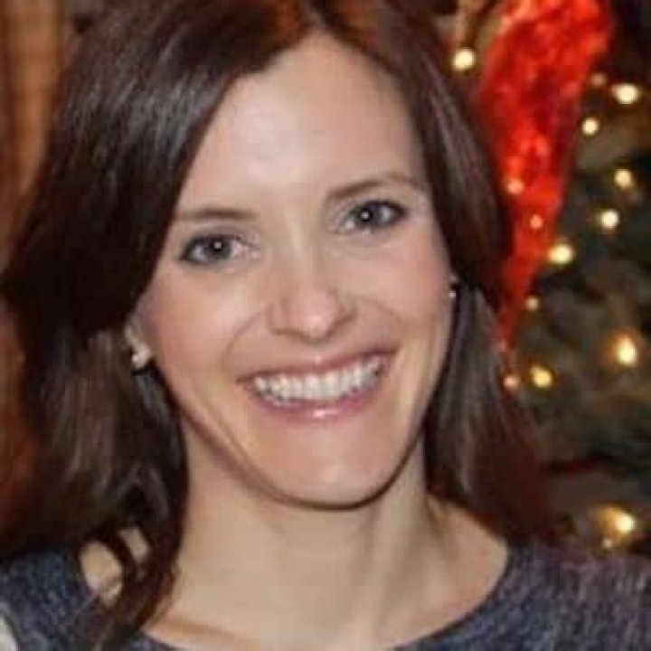 Andrea Claire Barnes- Wiki, Husband, Net Worth, Height, Career