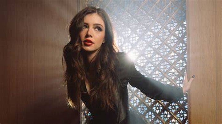 Chrissy Costanza