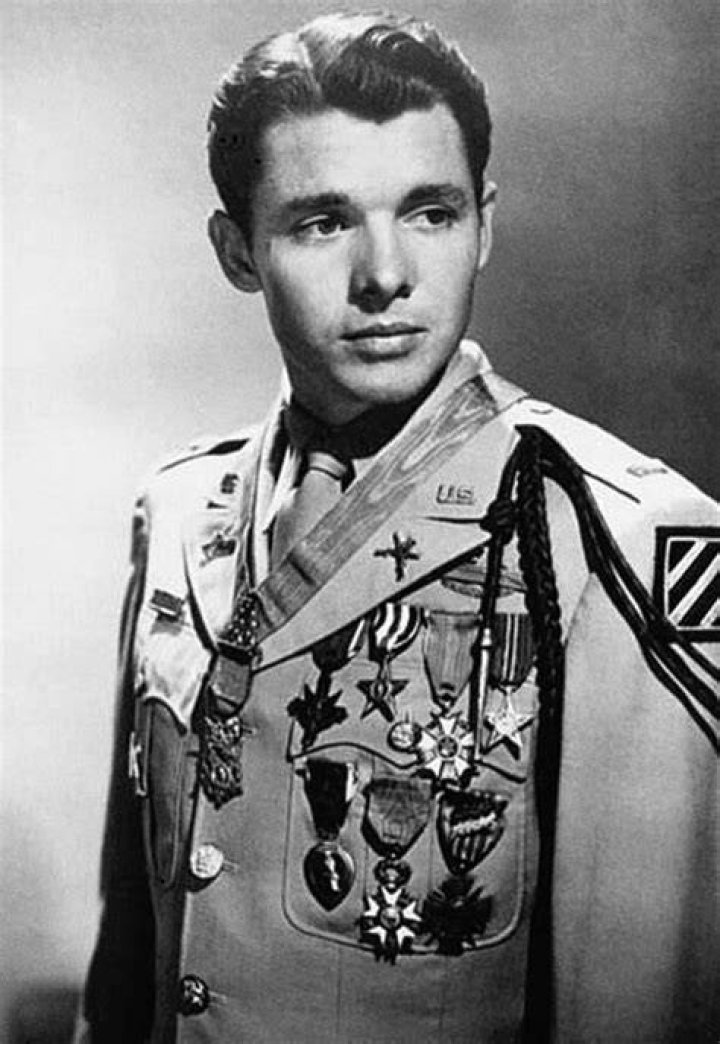 How tall was audie murphy