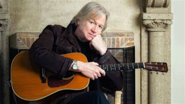 Justin Hayward Illness | Has He Recovered From Laryngitis