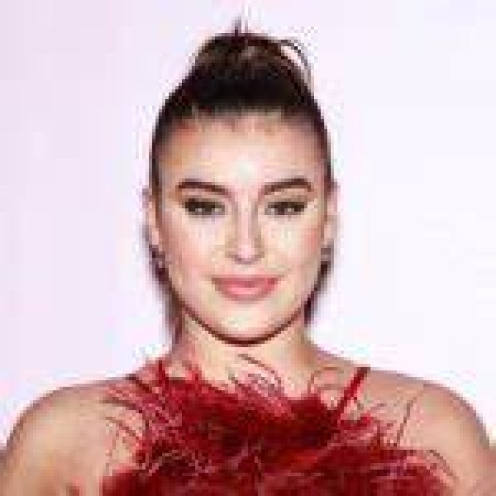 Kalani Hilliker | Bio, Age, Net Worth, Relationship, Career