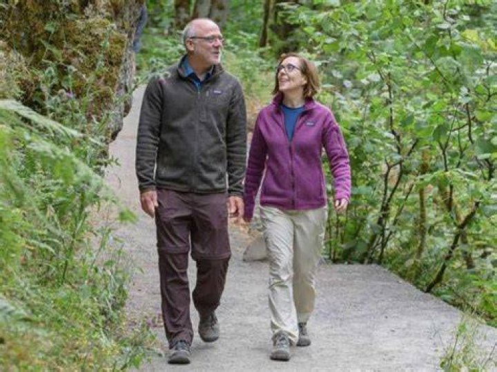 Kate Brown | Husband, Kids, Family And Net Worth