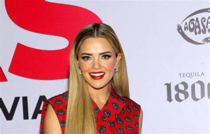 Lambda Garcia Bio, Wiki, Age, Sexualidad, Girlfriend, and Net Worth