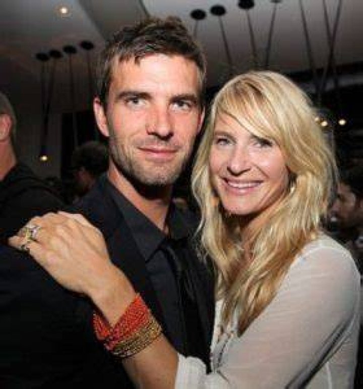 Lucas Bryant: Bio, Net Worth, Parents, Girlfriend, Height