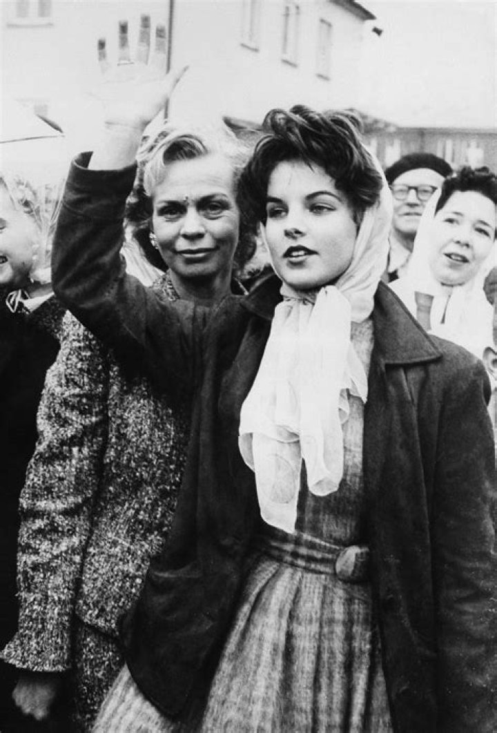 Priscilla Presley