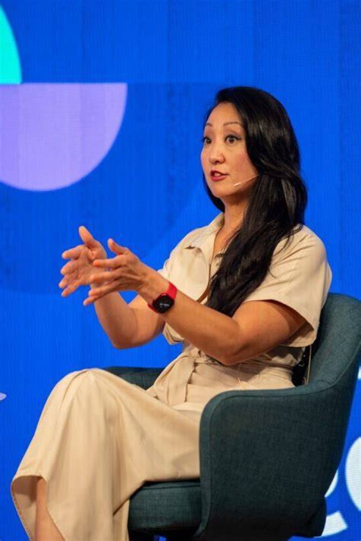 Rebeca Hwang