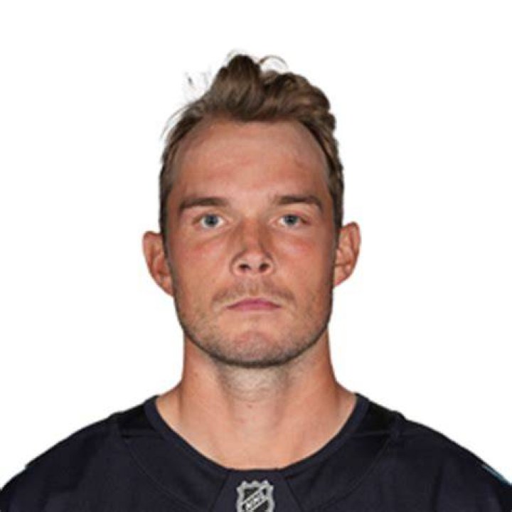 Ryan Lindgren