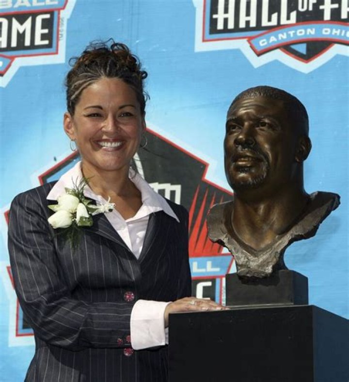 Sara White