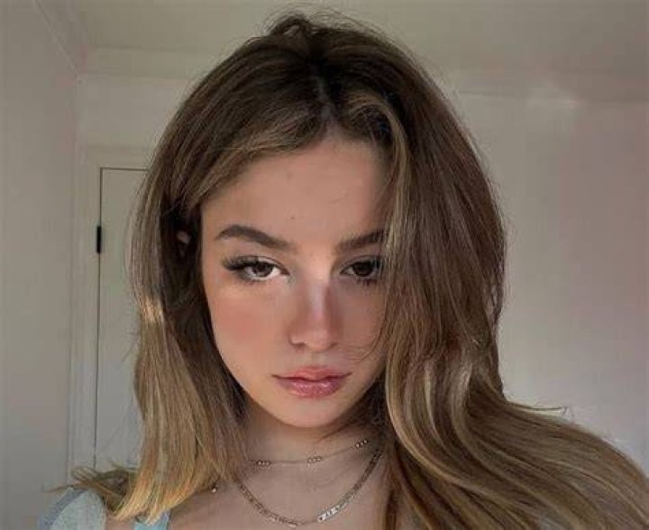 Sierra Cabot | Bio, Age, Net Worth, Relationship, Career