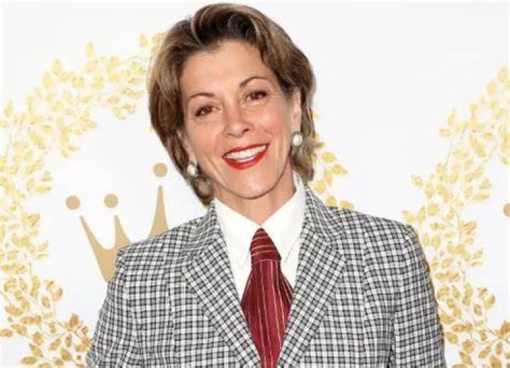Wendie Malick | Bio, Age, Net Worth, Relationship, Career