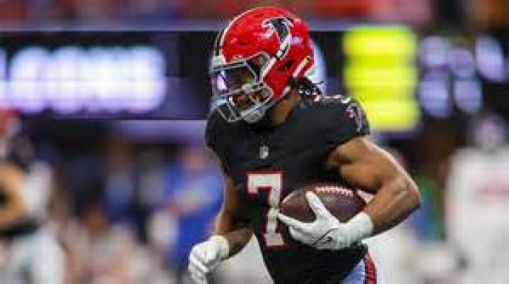 Who Is Bijan Robinson? Learn Everything About Football Player